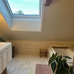 8 Person In Larvig