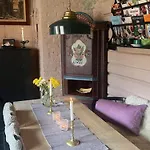 8 Person In Larvig